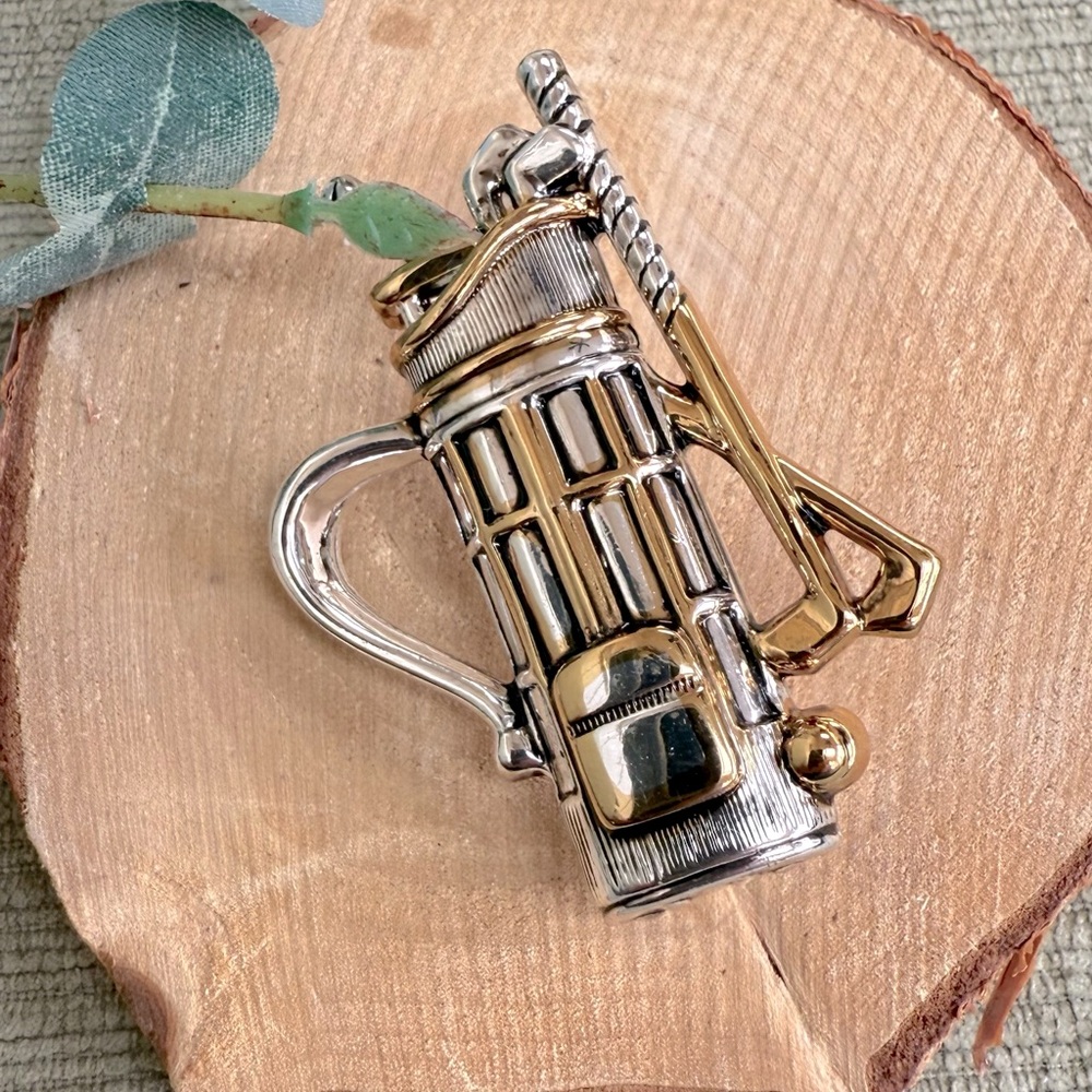 Vintage Signed Best Pin Golf Bag/Golf Club Gold/Silver Tone Pin Pendant
